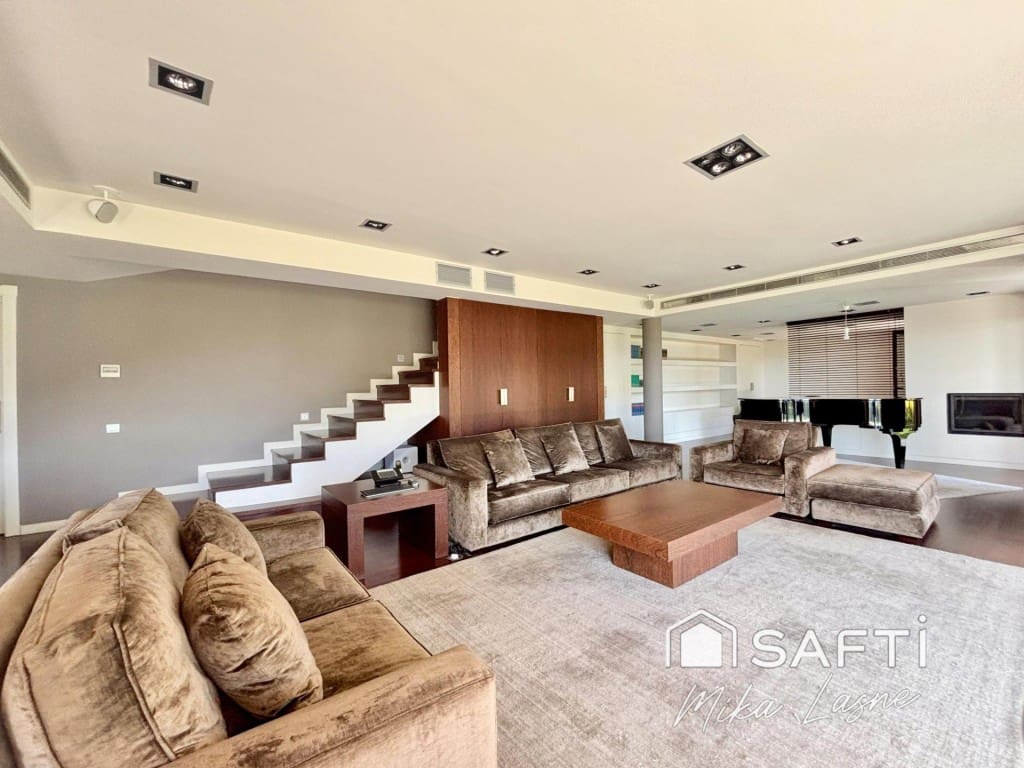 8 soveværelse Villa til salg i Cabrils med swimmingpool garage - € 1.850.000 (Ref: 9570967)