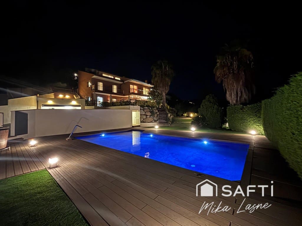 8 soveværelse Villa til salg i Cabrils med swimmingpool garage - € 1.850.000 (Ref: 9570967)