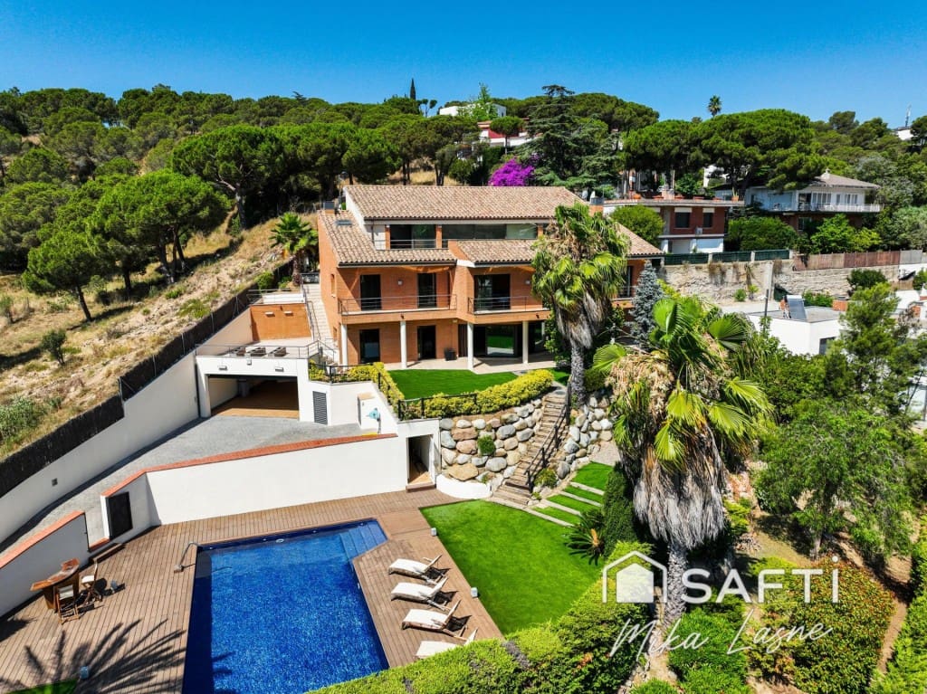 8 soveværelse Villa til salg i Cabrils med swimmingpool garage - € 1.850.000 (Ref: 9570967)