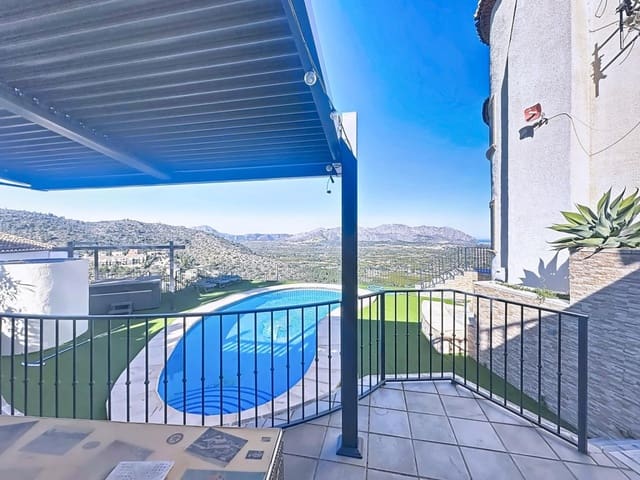 4 soveværelse Villa til salg i Pedreguer med swimmingpool - € 1.300.000 (Ref: 9570970)