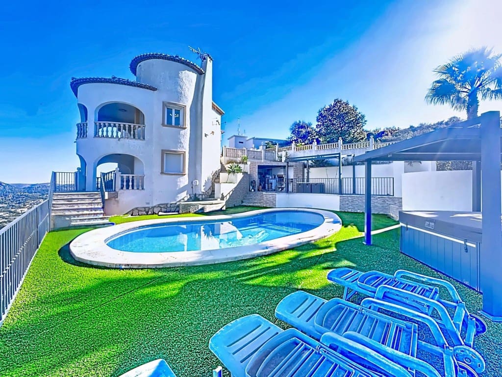 4 soveværelse Villa til salg i Pedreguer med swimmingpool - € 1.300.000 (Ref: 9570970)