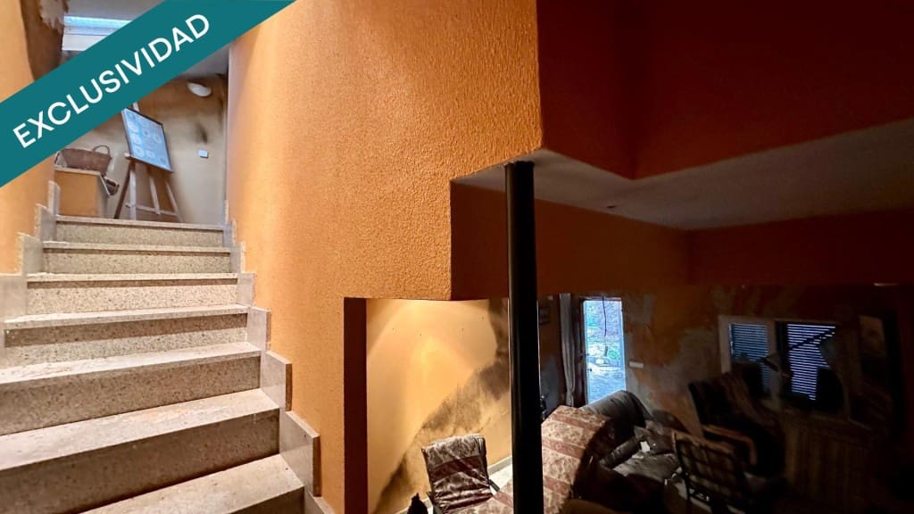 5 Zimmer Villa zu verkaufen in Valdemaqueda mit Pool Garage - 270.000 € (Ref: 9570972)