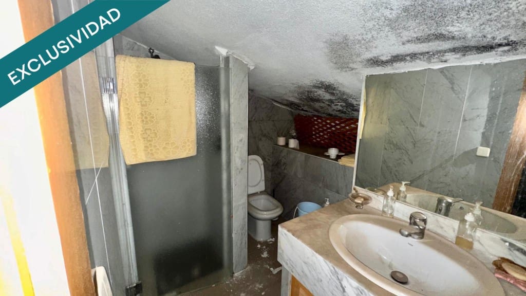 5 Zimmer Villa zu verkaufen in Valdemaqueda mit Pool Garage - 270.000 € (Ref: 9570972)