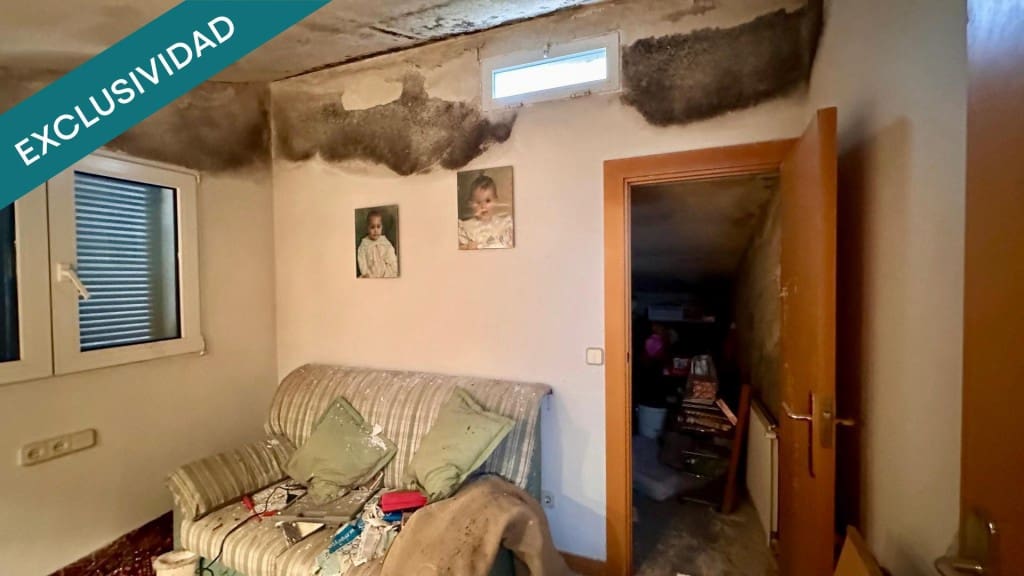 5 Zimmer Villa zu verkaufen in Valdemaqueda mit Pool Garage - 270.000 € (Ref: 9570972)