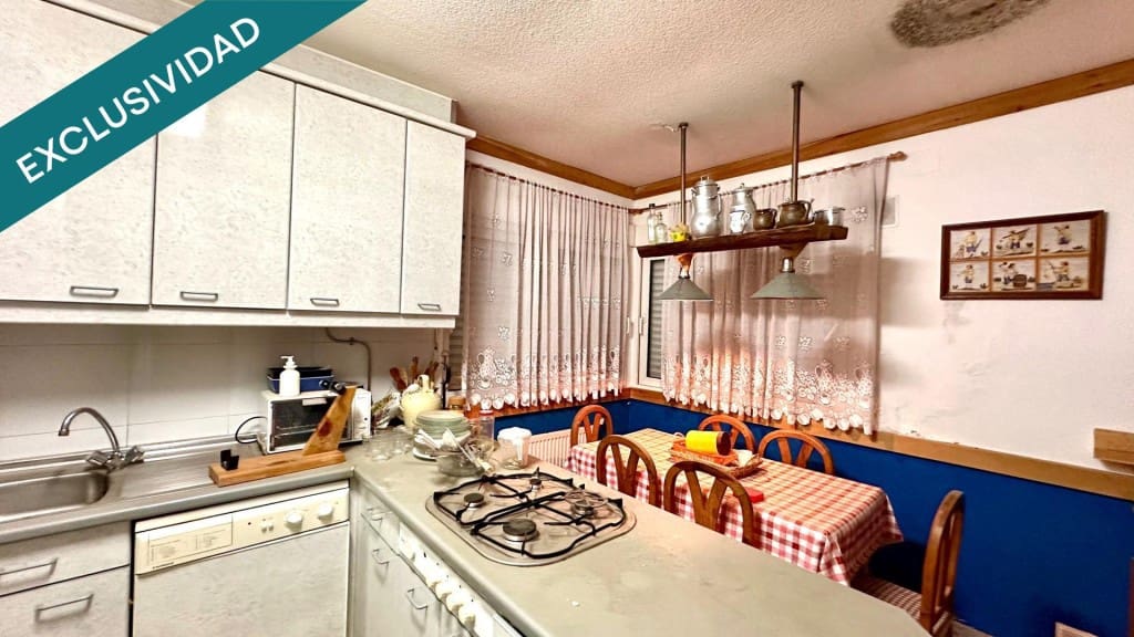 5 Zimmer Villa zu verkaufen in Valdemaqueda mit Pool Garage - 270.000 € (Ref: 9570972)