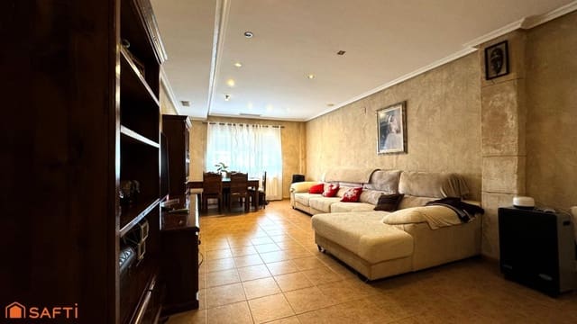 7 sovrum Radhus till salu i Aspe med garage - 261 000 € (Ref: 9570974)