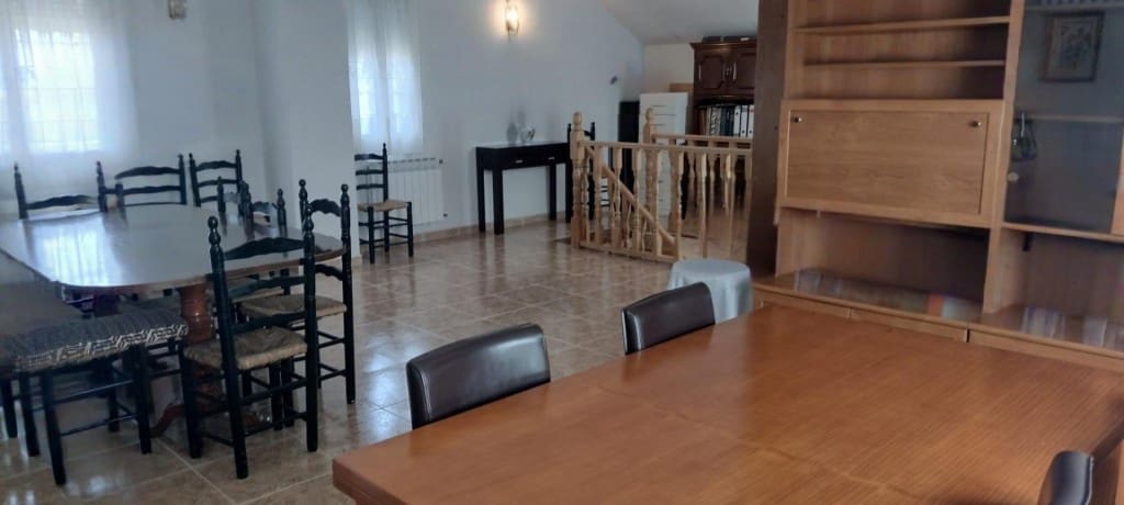 3 sypialnia Willa na sprzedaż w Pioz - 328 000 € (Ref: 9570976)