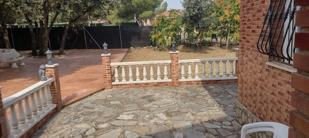 3 sypialnia Willa na sprzedaż w Pioz - 328 000 € (Ref: 9570976)