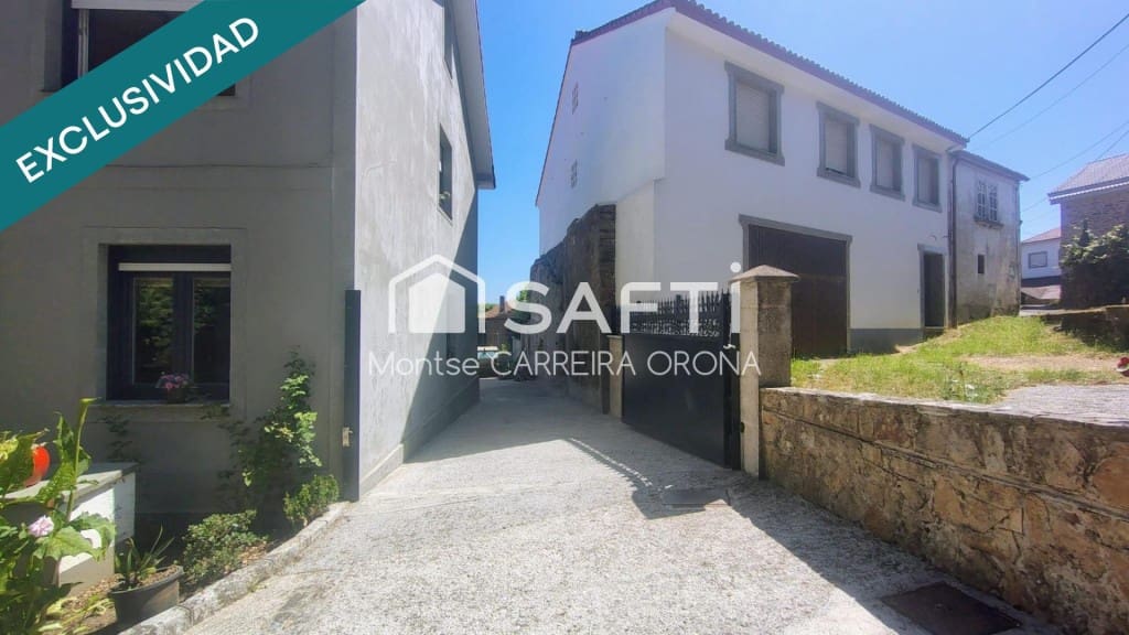 4 soveværelse Villa til salg i Santiago de Compostela - € 320.000 (Ref: 9574459)