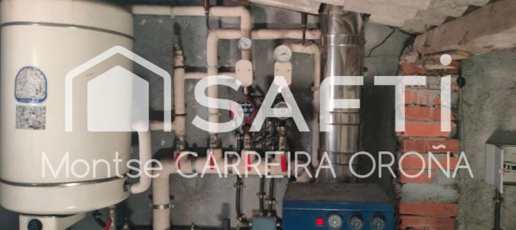 4 camera da letto Villetta a Schiera in vendita in Santiago de Compostela con garage - 129.000 € (Rif: 9574460)