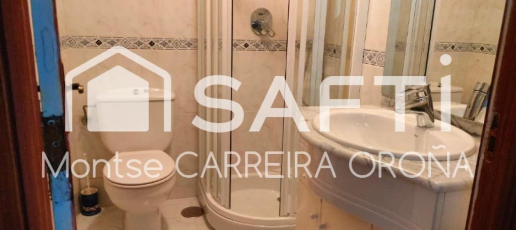 4 camera da letto Villetta a Schiera in vendita in Santiago de Compostela con garage - 129.000 € (Rif: 9574460)