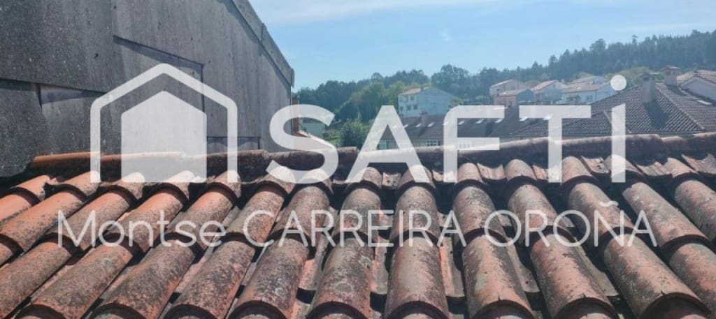 4 camera da letto Villetta a Schiera in vendita in Santiago de Compostela con garage - 129.000 € (Rif: 9574460)