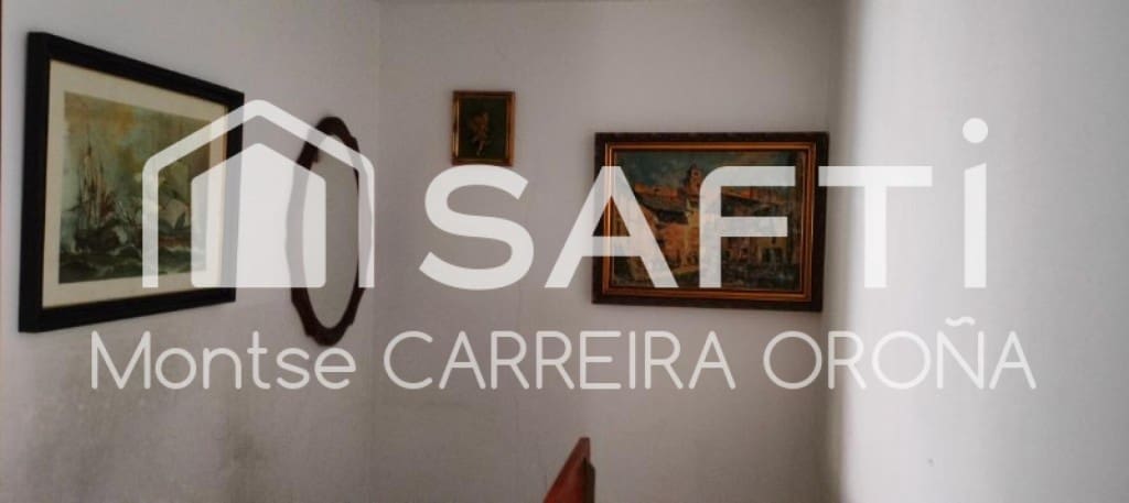 4 camera da letto Villetta a Schiera in vendita in Santiago de Compostela con garage - 129.000 € (Rif: 9574460)