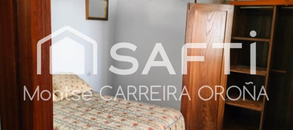 4 camera da letto Villetta a Schiera in vendita in Santiago de Compostela con garage - 129.000 € (Rif: 9574460)