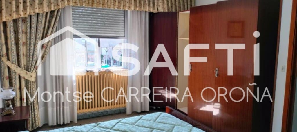 4 camera da letto Villetta a Schiera in vendita in Santiago de Compostela con garage - 129.000 € (Rif: 9574460)