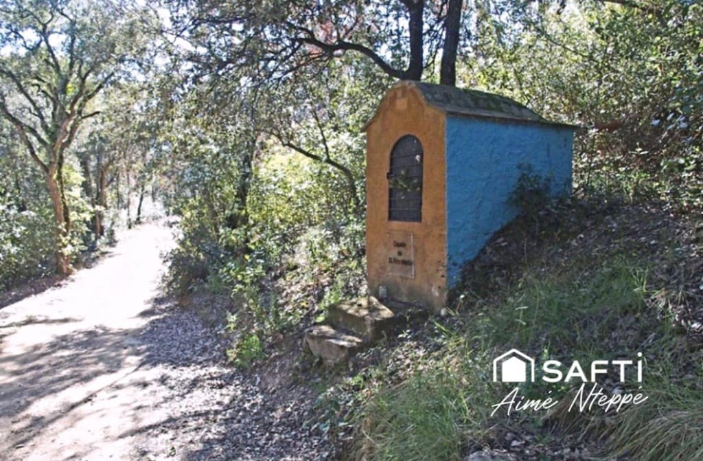 4 slaapkamer Finca/Landhuis te koop in Sant Julia del Llor i Bonmati - € 99.860 (Ref: 9574461)