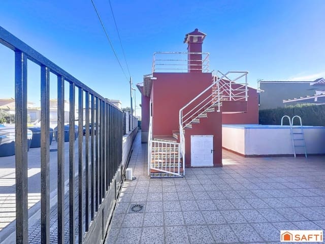 5 bedroom Villa for sale in Oliva Pueblo, Oliva with pool - € 325,000 (Ref: 9574464)