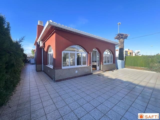 5 bedroom Villa for sale in Oliva Pueblo, Oliva with pool - € 325,000 (Ref: 9574464)