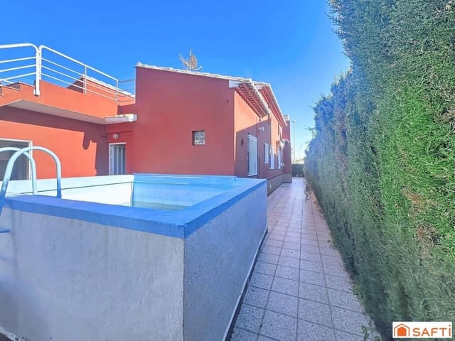 5 bedroom Villa for sale in Oliva Pueblo, Oliva with pool - € 325,000 (Ref: 9574464)