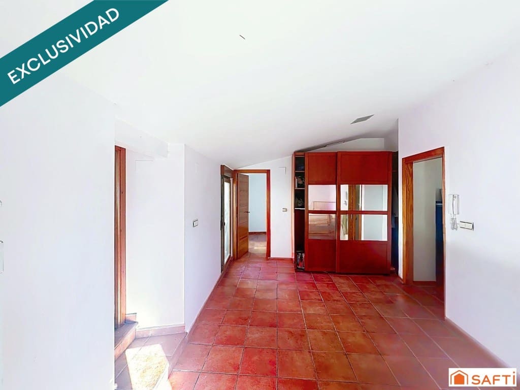 4 soverom Villa til salgs i Oliva med garasje - € 249 000 (Ref: 9574465)