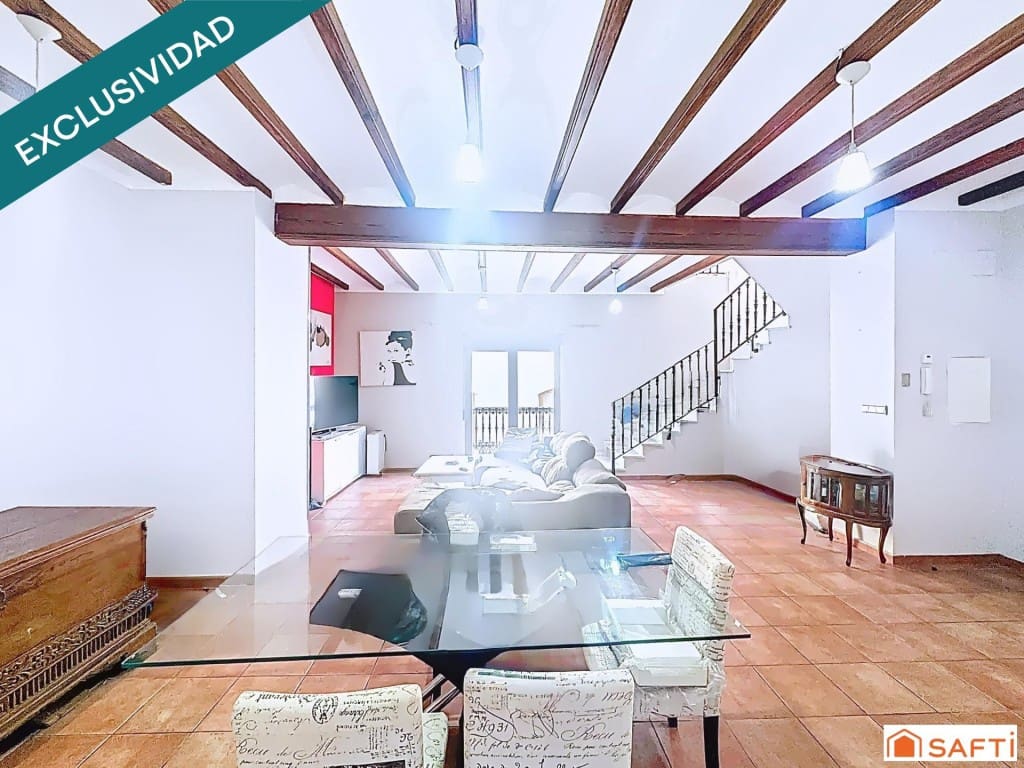 4 soverom Villa til salgs i Oliva med garasje - € 249 000 (Ref: 9574465)