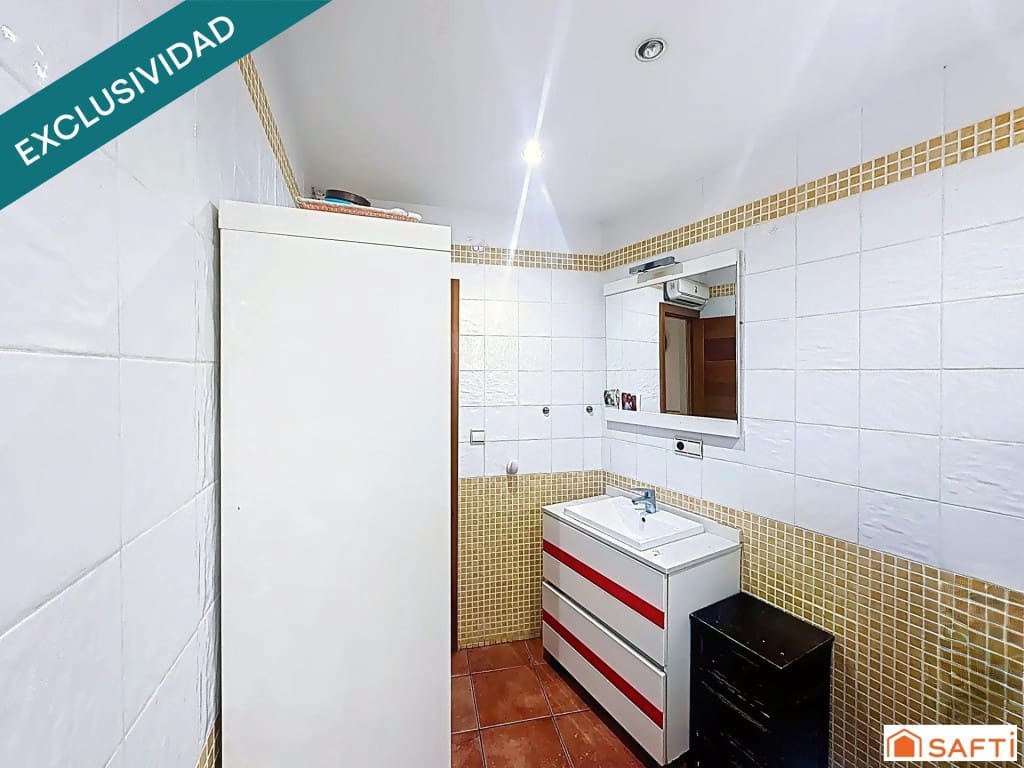 4 soverom Villa til salgs i Oliva med garasje - € 249 000 (Ref: 9574465)