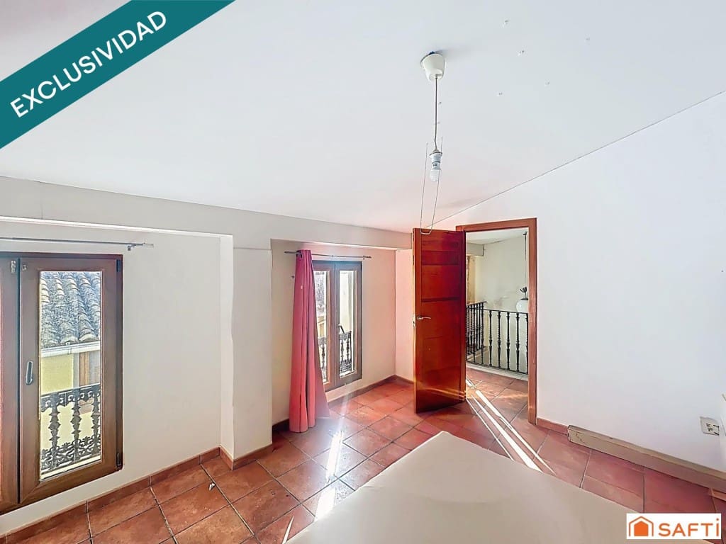 4 soverom Villa til salgs i Oliva med garasje - € 249 000 (Ref: 9574465)