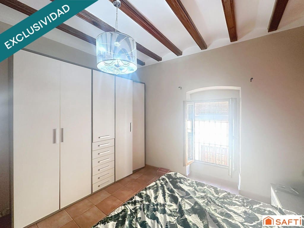 4 soverom Villa til salgs i Oliva med garasje - € 249 000 (Ref: 9574465)