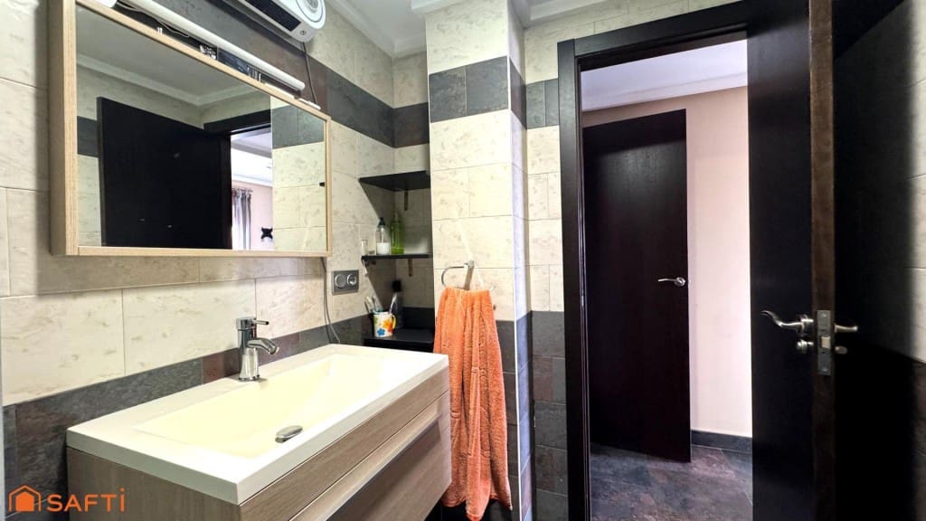 4 Zimmer Wohnung zu verkaufen in Elda mit Garage - 224.990 € (Ref: 9574467)