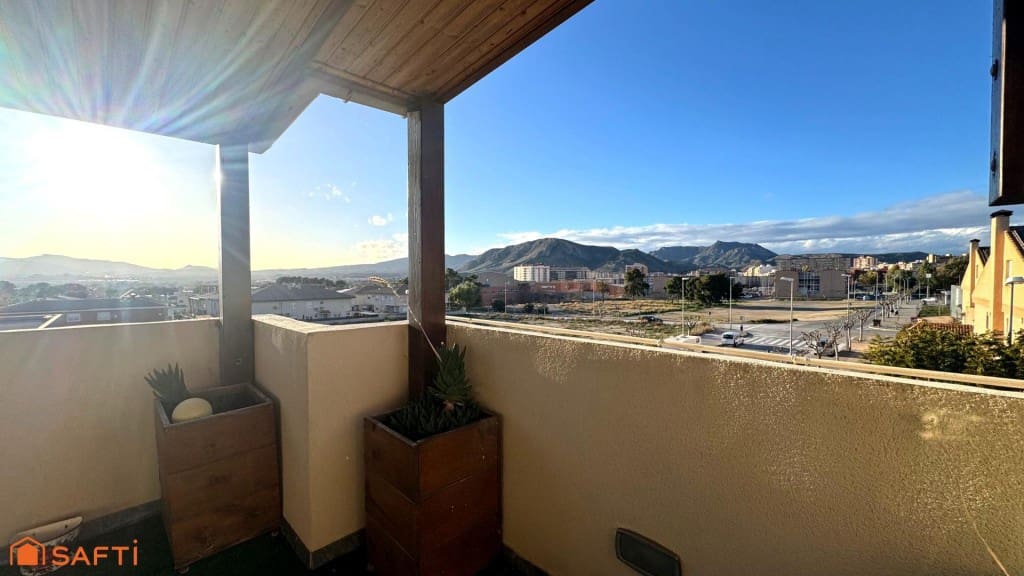 4 Zimmer Wohnung zu verkaufen in Elda mit Garage - 224.990 € (Ref: 9574467)