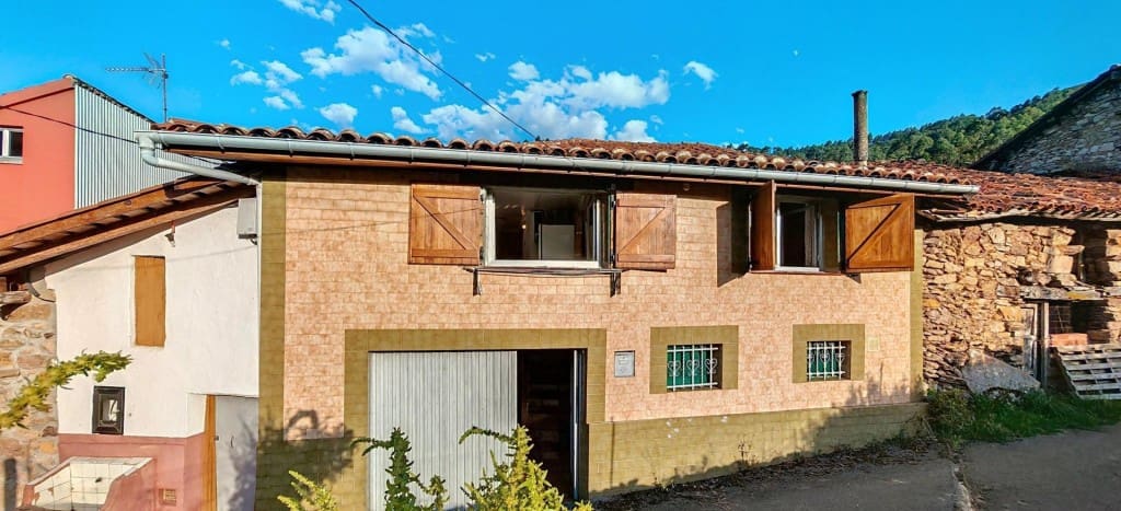 2 quarto Moradia em Banda para venda em Grado - 35 000 € (Ref: 9582650)