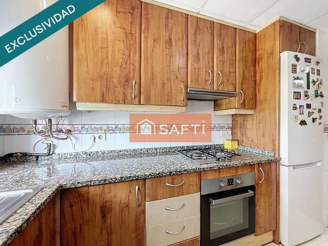 3 makuuhuone Huoneisto myytävänä paikassa Santa Margarida i els Monjos mukana 
autotalli - 230 000 € (Ref: 9582651)