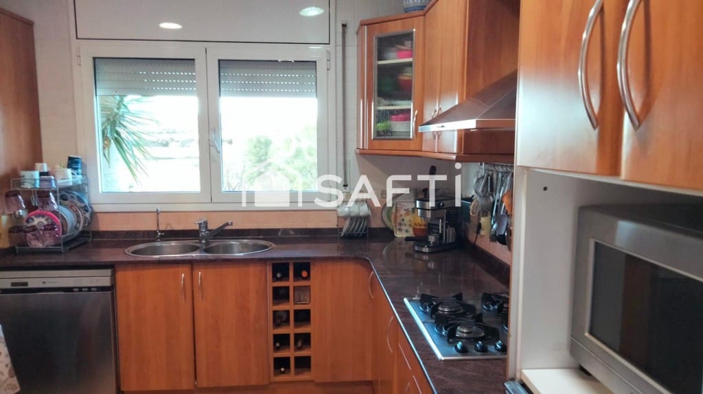 3 bedroom Villa for sale in Piera with pool garage - € 325,000 (Ref: 9582653)