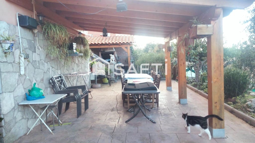 3 bedroom Villa for sale in Piera with pool garage - € 325,000 (Ref: 9582653)