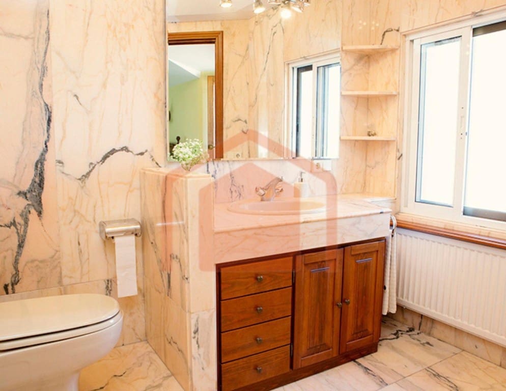 6 bedroom Finca/Country House for sale in Salamanca city - € 825,000 (Ref: 9582664)