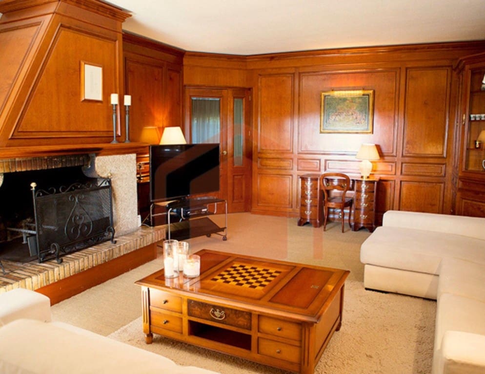 6 bedroom Finca/Country House for sale in Salamanca city - € 825,000 (Ref: 9582664)