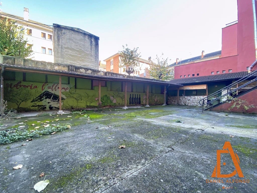 Commercial for sale in San Martin del Rey Aurelio - € 75,000 (Ref: 9586210)
