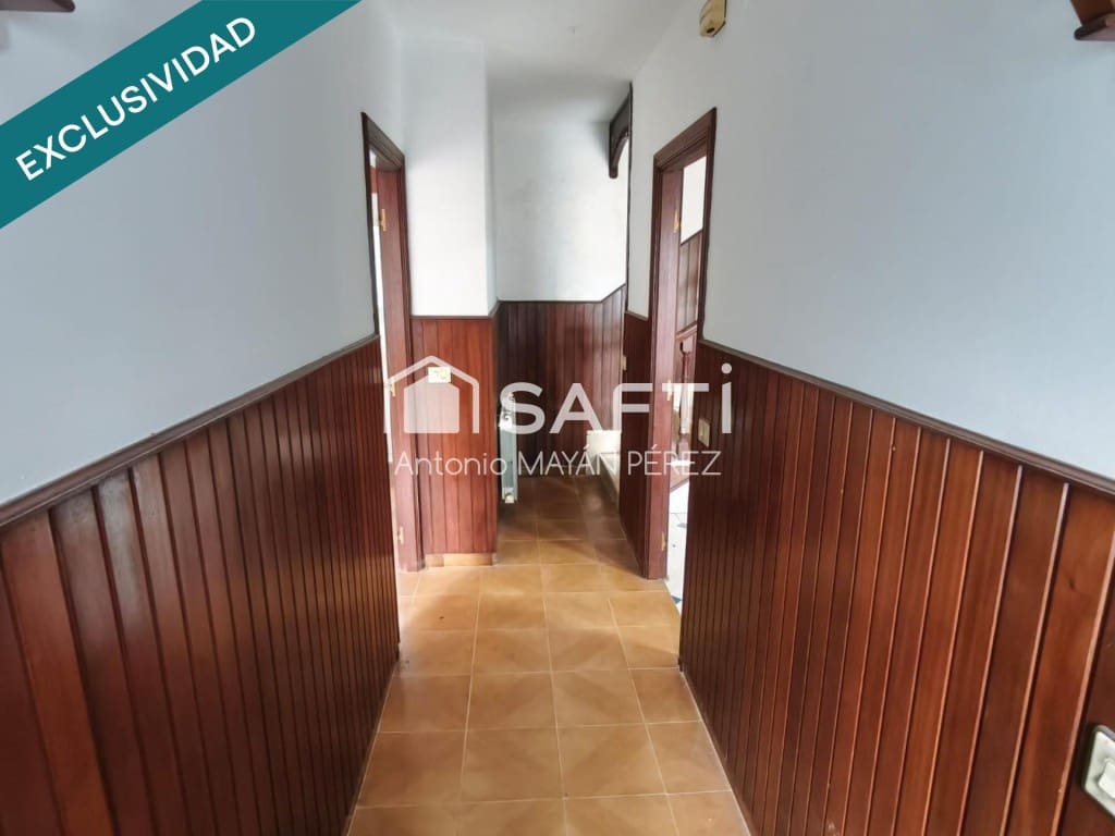 Adosado de 3 habitaciones en A Pobra do Caramiñal en venta - 114.500 € (Ref: 9586223)