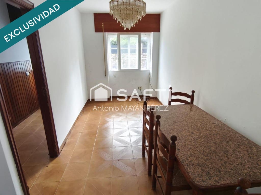 Adosado de 3 habitaciones en A Pobra do Caramiñal en venta - 114.500 € (Ref: 9586223)