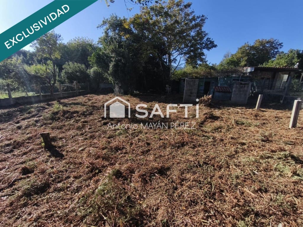 Adosado de 3 habitaciones en A Pobra do Caramiñal en venta - 114.500 € (Ref: 9586223)