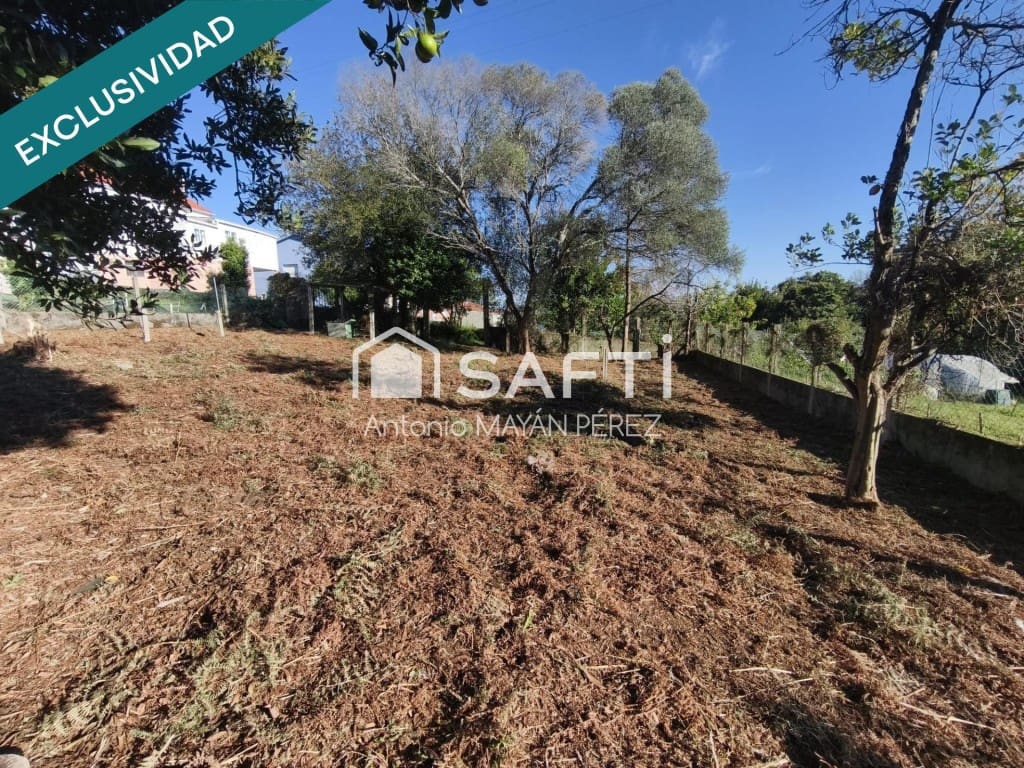 Adosado de 3 habitaciones en A Pobra do Caramiñal en venta - 114.500 € (Ref: 9586223)