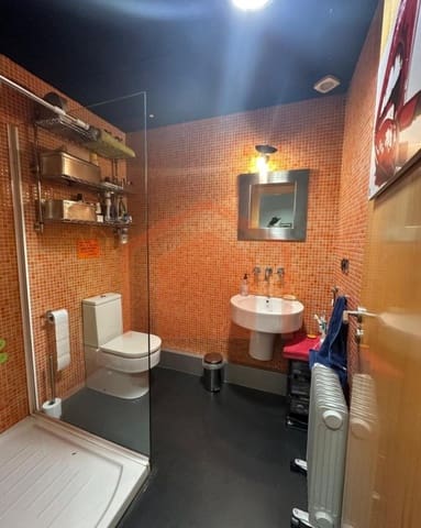 Kaupallinen myytävänä paikassa Salamanca kaupunki - 206 000 € (Ref: 9586231)