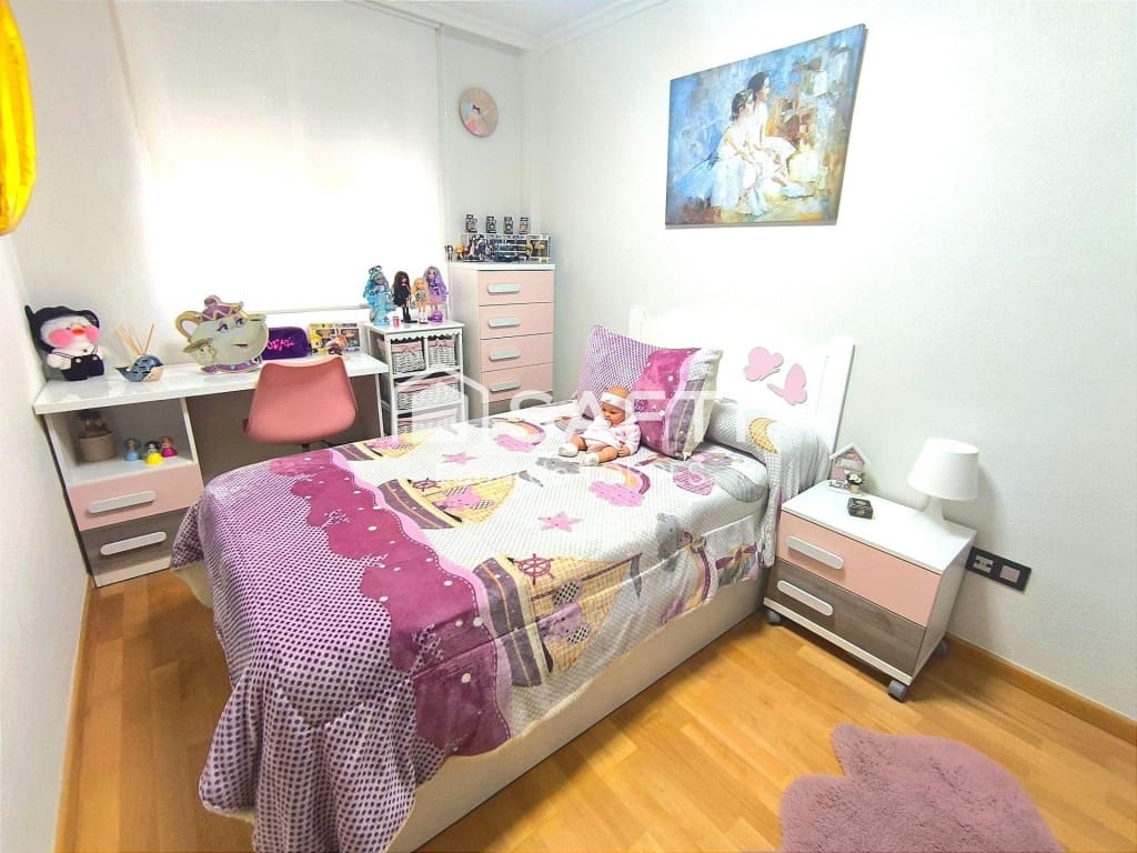 4 bedroom Terraced Villa for sale in Elche / Elx with pool garage - € 380,000 (Ref: 9594921)