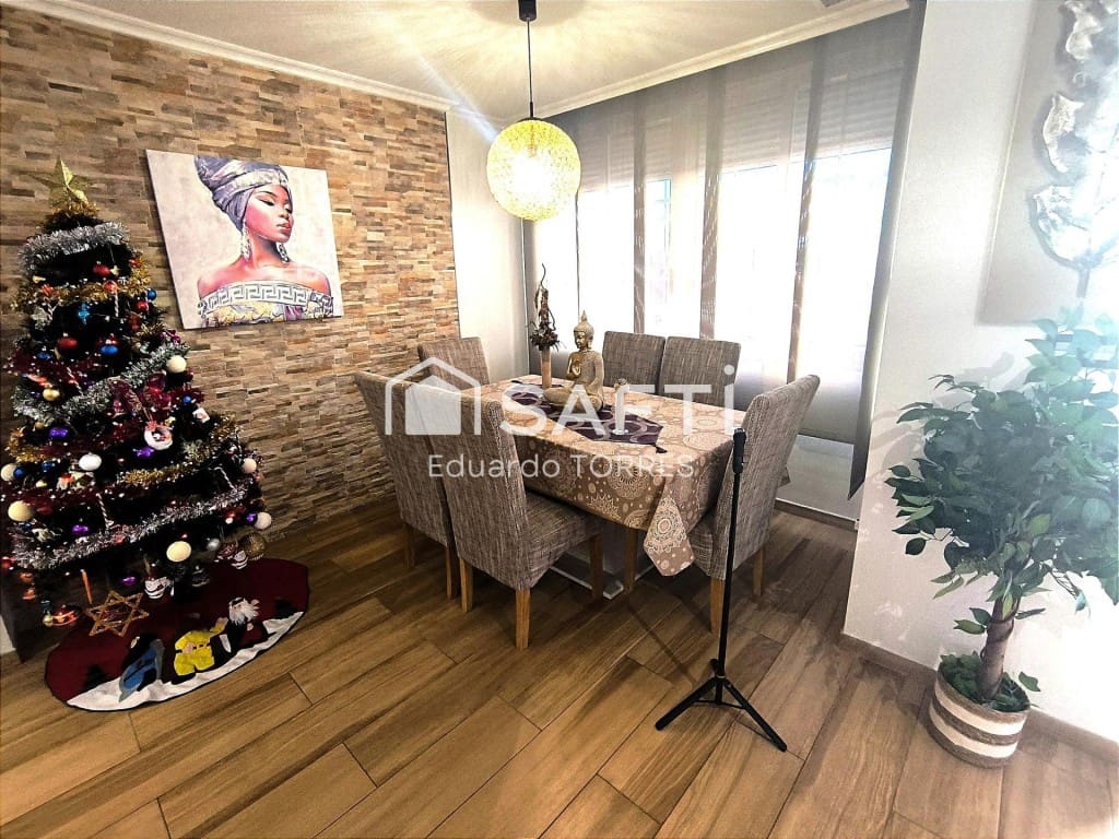 4 bedroom Terraced Villa for sale in Elche / Elx with pool garage - € 380,000 (Ref: 9594921)