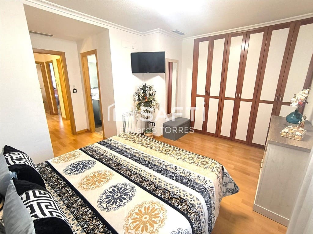 4 bedroom Terraced Villa for sale in Elche / Elx with pool garage - € 380,000 (Ref: 9594921)