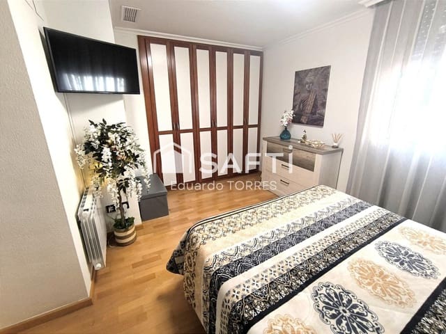 4 bedroom Terraced Villa for sale in Ciutat Universitària, Elche / Elx with pool garage - € 380,000 (Ref: 9594921)