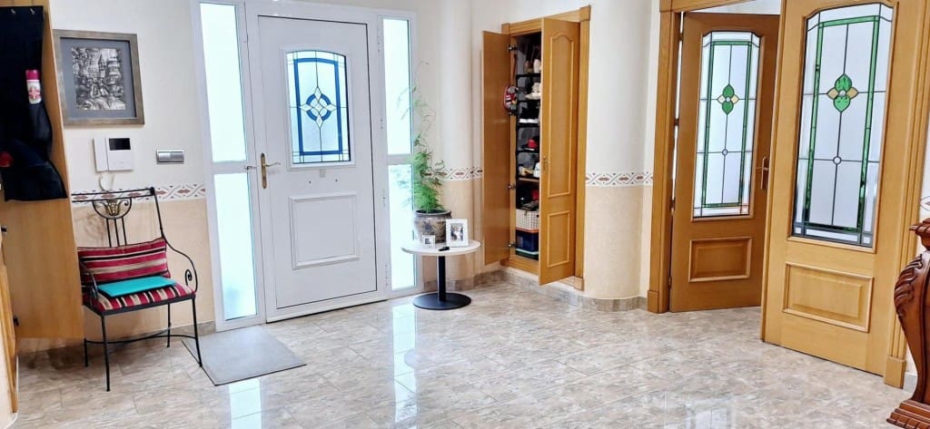 5 chambre Villa/Maison Mitoyenne à vendre à Villena - 410 000 € (Ref: 9594924)