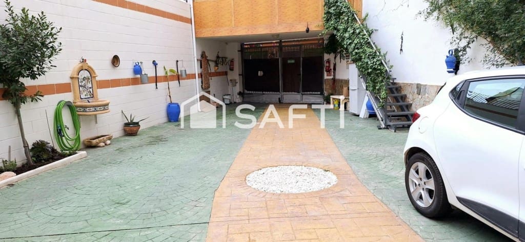 5 chambre Villa/Maison Mitoyenne à vendre à Villena - 410 000 € (Ref: 9594924)