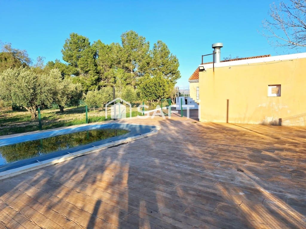 3 soverom Villa til salgs i Caudete med svømmebasseng - € 165 000 (Ref: 9594926)