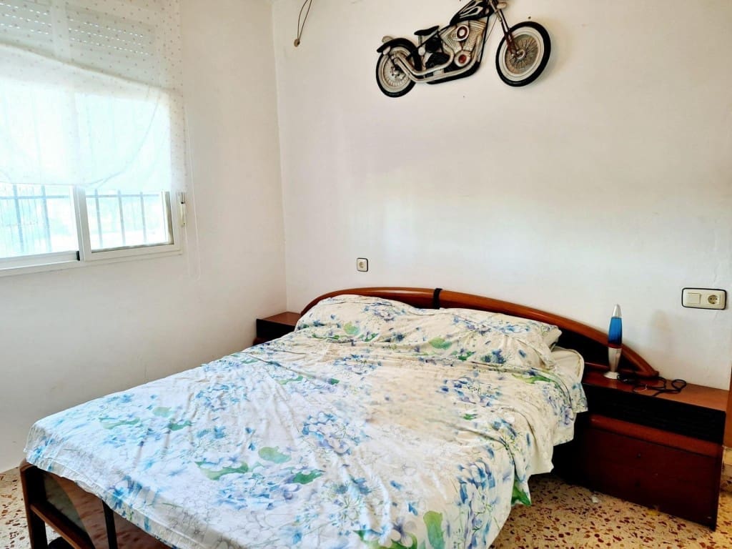 3 soverom Villa til salgs i Caudete med svømmebasseng - € 165 000 (Ref: 9594926)